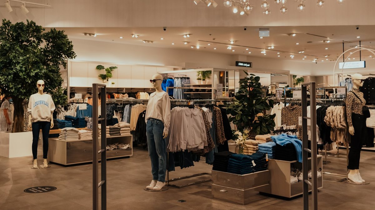 Come scegliere capi che rispettano l’ambiente