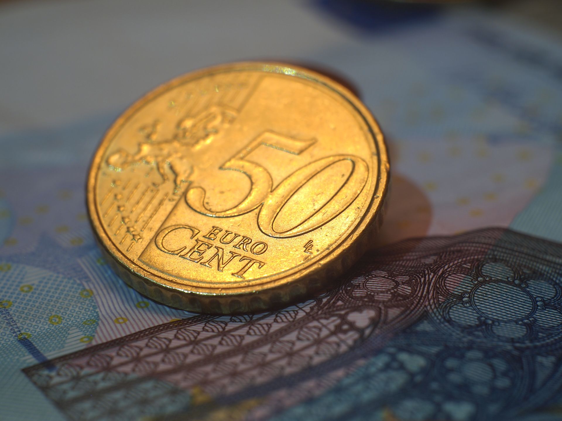 Dove finiscono i soldi di una maglia da ottanta euro